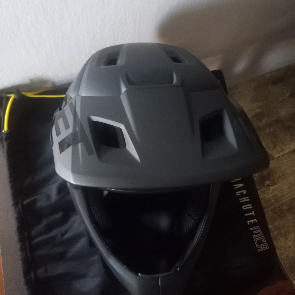 MET Bicycling Parachute MIPS Full Face Helmet Black Large New WIth Bag